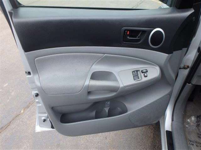 2007 Toyota Tacoma V6 4dr Access Cab 4WD 6.1 ft. SB (4L V6 5A)